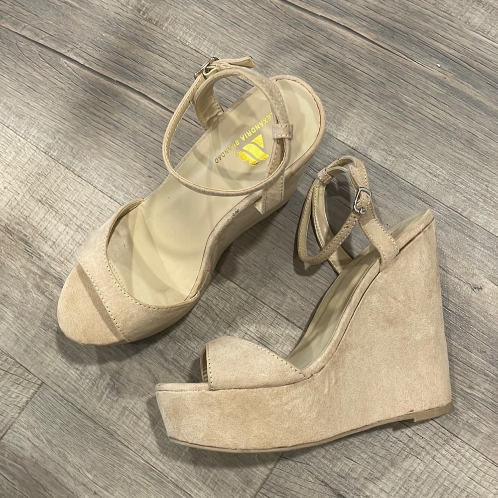 Alexandria Brandao Wedges